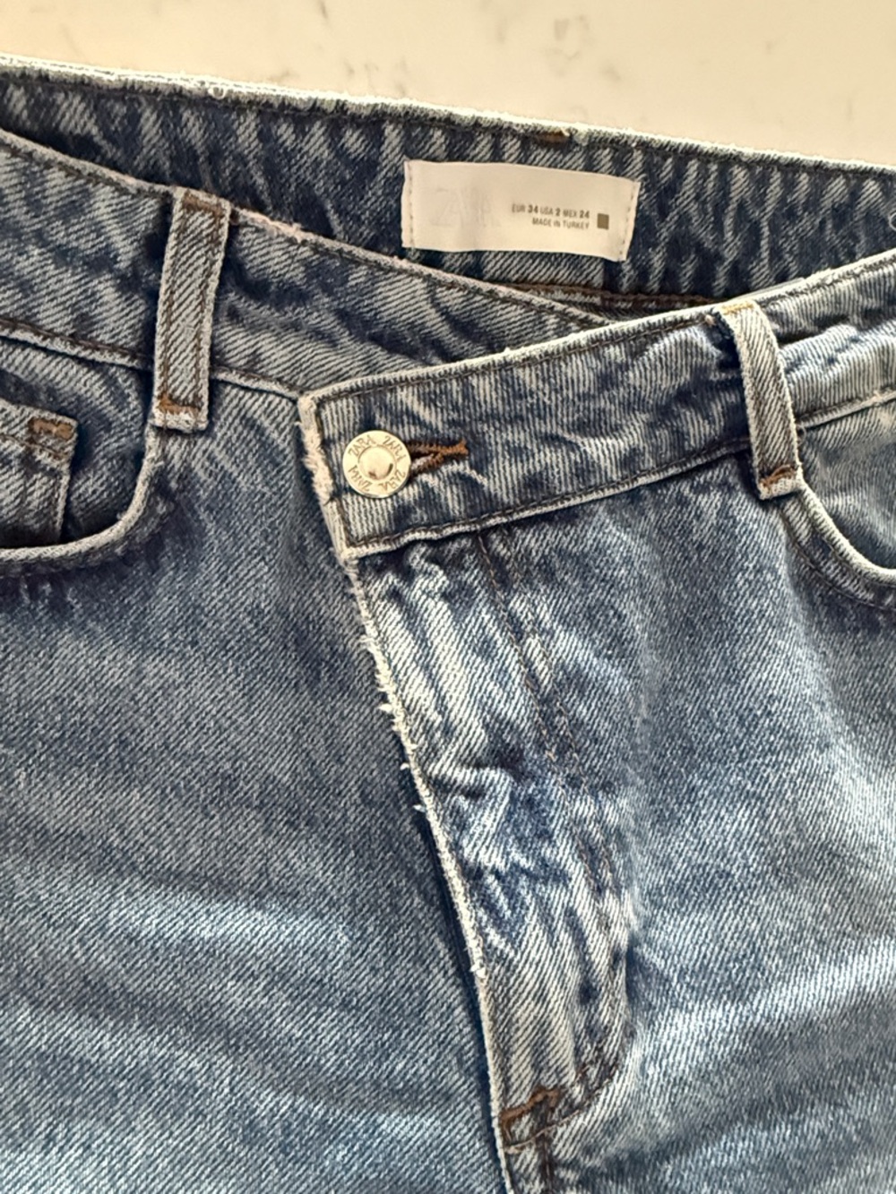 Zara Light Blue Distressed Straight-Leg Jeans